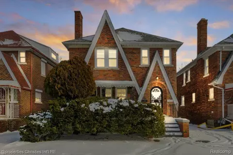 17600 Santa Barbara Dr, Detroit, MI 48221