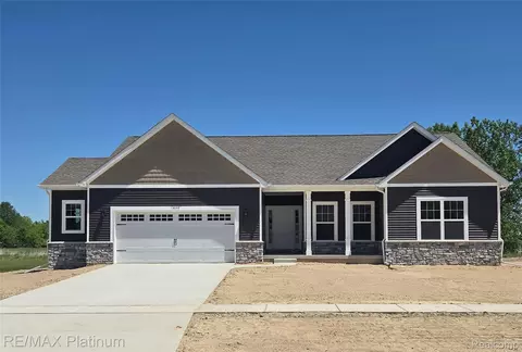 13059 River Rock Pass, Fenton, MI 48451