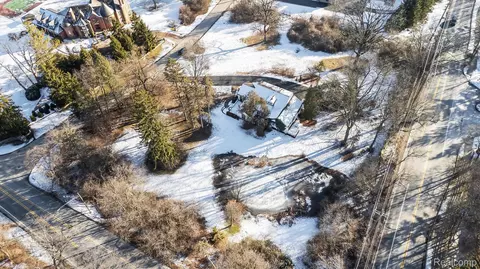 1355 Orchard Ridge Rd, Bloomfield, MI 48304