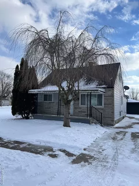 8732 Jewett Ave, Warren, MI 48089