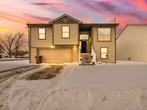 34460 Van Born Rd, Wayne, MI 48184