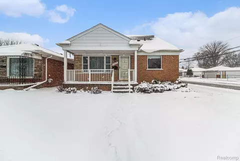 4402 Roosevelt Blvd, Dearborn Heights, MI 48125