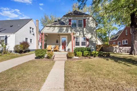 846 Phillips Ave, Clawson, MI 48017