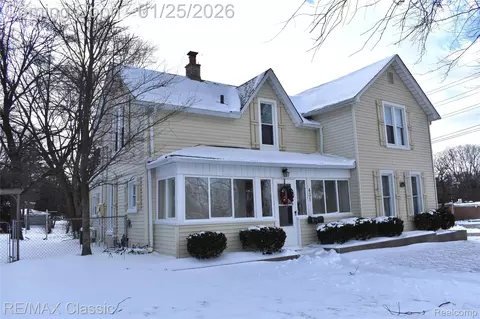 431 W Washington St, Milford, MI 48381