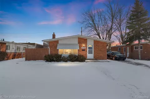 30344 Garry Ave, Madison Heights, MI 48071