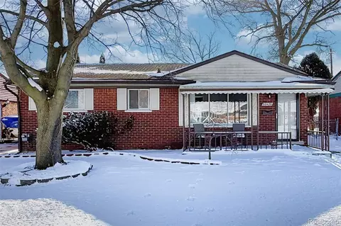 32429 Hazelwood Ave, Westland, MI 48186