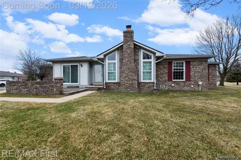 48578 Edgemont Ct, Shelby Township, MI 48315