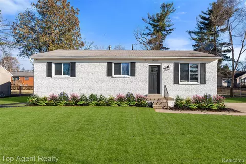 20222 Westhaven Ave, Southfield, MI 48075
