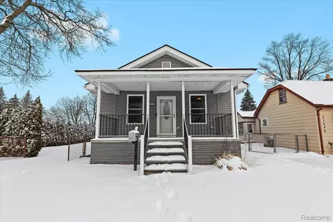25048 Doxtator St, Dearborn, MI 48128