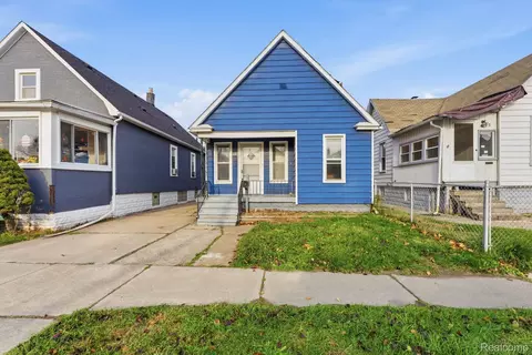 81 E Henry St, River Rouge, MI 48218