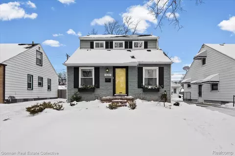 1641 Woodward Hts, Ferndale, MI 48220