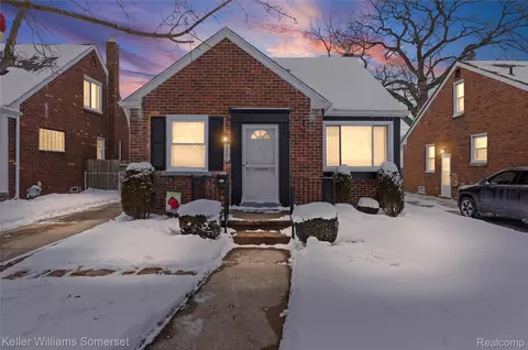 23221 Forest St, Oak Park, MI 48237