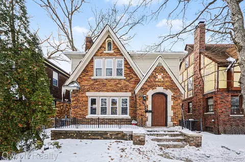 16239 La Salle Ave, Detroit, MI 48221