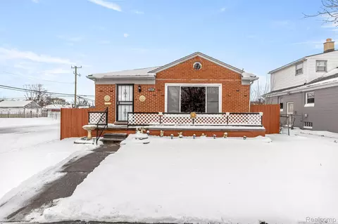 7601 Stout St, Detroit, MI 48228