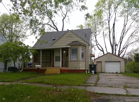 352 Buckingham Ave, Flint, MI 48507