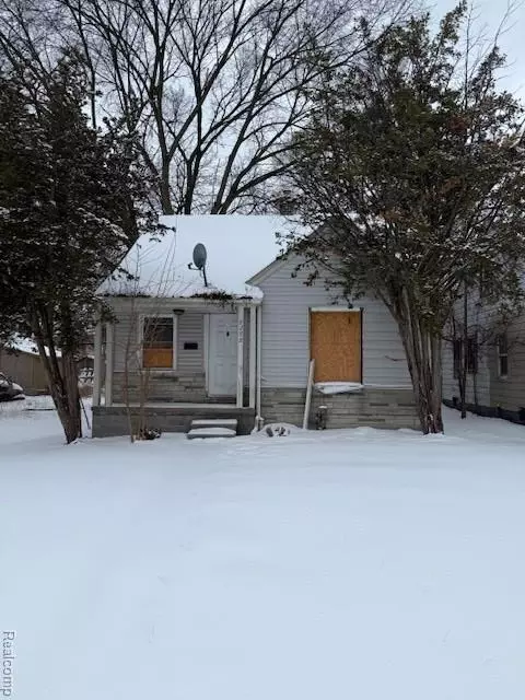 8255 Marlowe St, Detroit, MI 48228