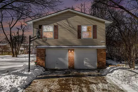 479 Eastman St, Ypsilanti, MI 48197