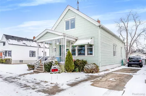5424 Bingham St, Dearborn, MI 48126