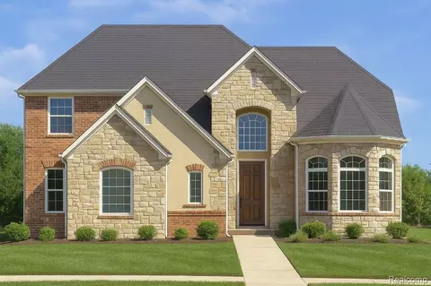 6835 John R Rd, Troy, MI 48085