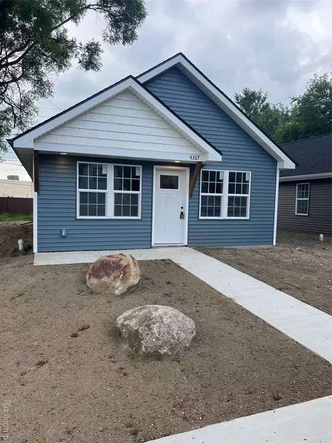 4367 Monroe, Waterford, MI 48329