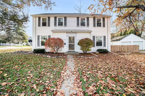 2003 Allegan St, Saginaw, MI 48602