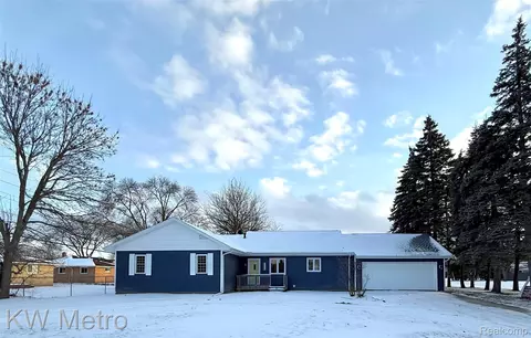 3675 Dale Rd, Saginaw, MI 48603