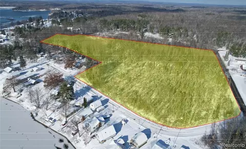 0001 N Sage Lake Rd, Hill, MI 48739