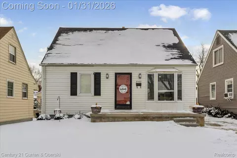 2163 Thomas St, Lincoln Park, MI 48146