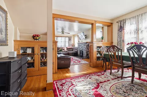 Entry Way - 5834 Wayne Rd, Romulus, MI 48174 photo 1 of 2