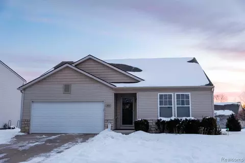 882 Primrose Ln, Milan, MI 48160