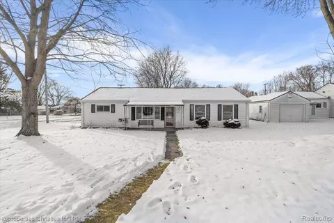 9005 Marlowe Ave, Plymouth, MI 48170