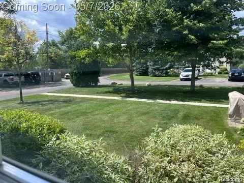Other - 1722 Graefield Rd #46, Birmingham, MI 48009 photo 3 of 33