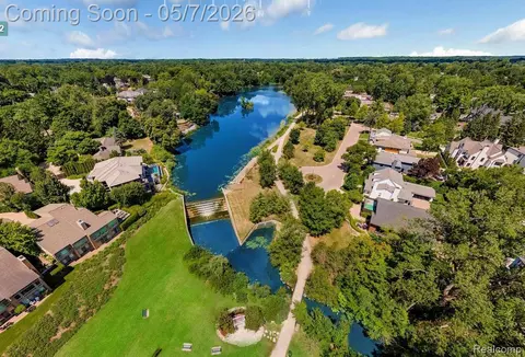 View/Area - 1722 Graefield Rd #46, Birmingham, MI 48009 photo 2 of 4
