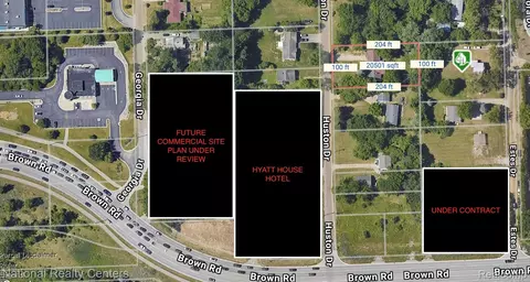 4945 Huston Dr, Orion, MI 48359