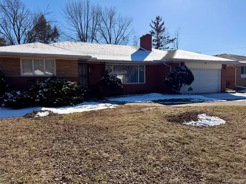 17617 Avilla Blvd, Lathrup Village, MI 48076