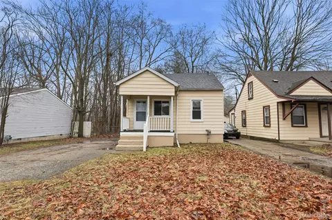 22060 Poinciana St, Southfield, MI 48033