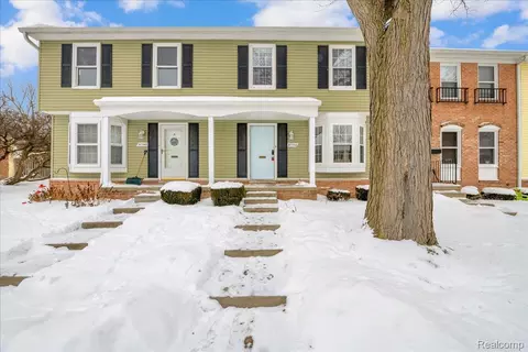 37346 Charter Oaks Blvd, Clinton Township, MI 48036