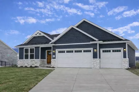 659 Round Rock Dr, Marion, MI 48843