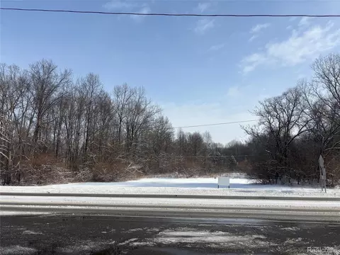01 Wayne Rd, Romulus, MI 48174