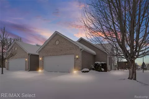 1058 Brokaw Dr, Davison, MI 48423