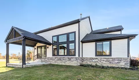 Other - 14270 Wright Dr, Fenton, MI 48451 photo 13 of 18