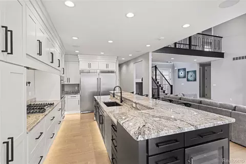 Kitchen - 14270 Wright Dr, Fenton, MI 48451 photo 2 of 6
