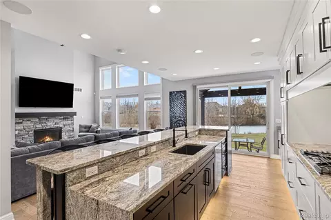 Kitchen - 14270 Wright Dr, Fenton, MI 48451 photo 6 of 6