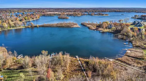 View/Area - 14270 Wright Dr, Fenton, MI 48451 photo 5 of 5