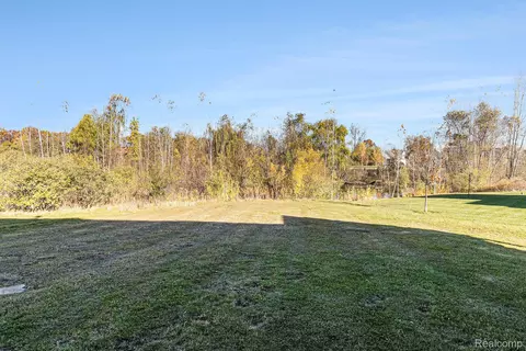 Other - 14270 Wright Dr, Fenton, MI 48451 photo 15 of 18