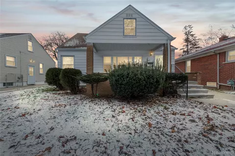 7169 Ziegler St, Taylor, MI 48180