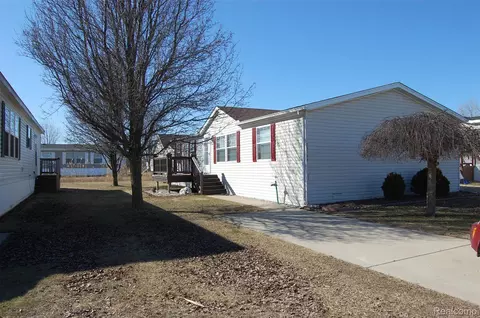 23166 Swallow, Huron, MI 48164
