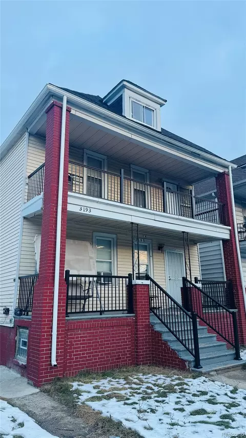 3193 Trowbridge St, Hamtramck, MI 48212