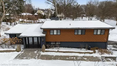 234 N Sheldon Rd, Plymouth, MI 48170