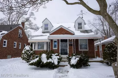 21337 Universal Ave, Eastpointe, MI 48021